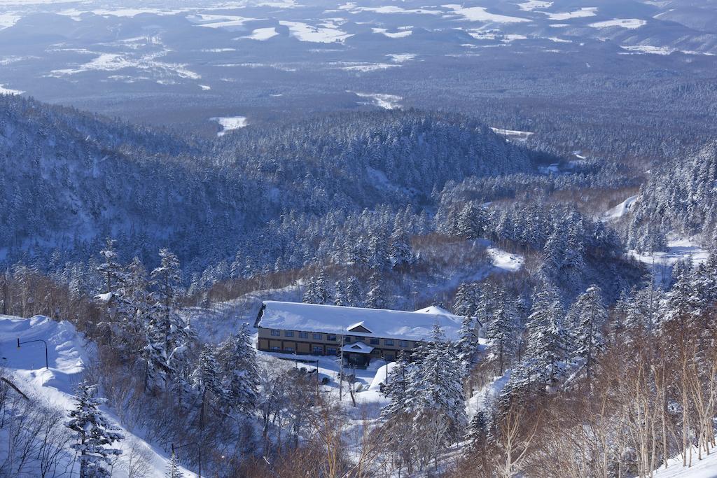 Kamihoroso Hotell Kamifurano Exteriör bild